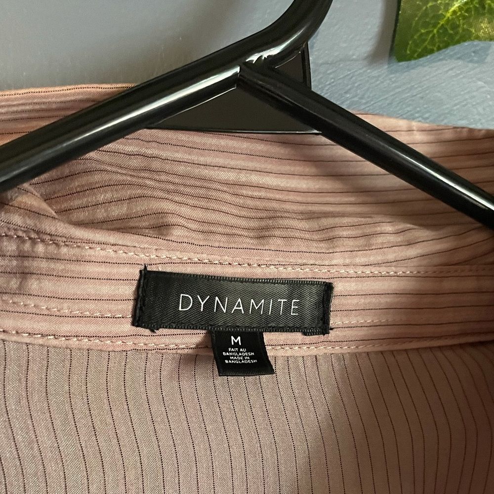 BUTTON UP DYNAMITE BLOUSE - Picture 2 of 6